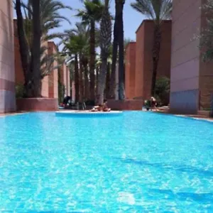  Hébergement de vacances Izza